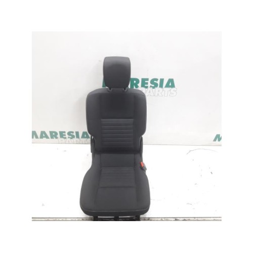Renault - Megane Scenic - Rear seat