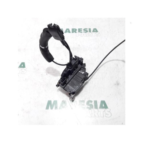 Renault - Megane Scenic - Rear door lock mechanism 4-door, left