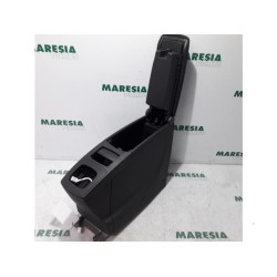 Renault - Megane Scenic - Armrest