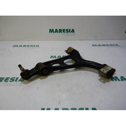 Alfa Romeo - 156 - Querlenker unten rechts vorne
