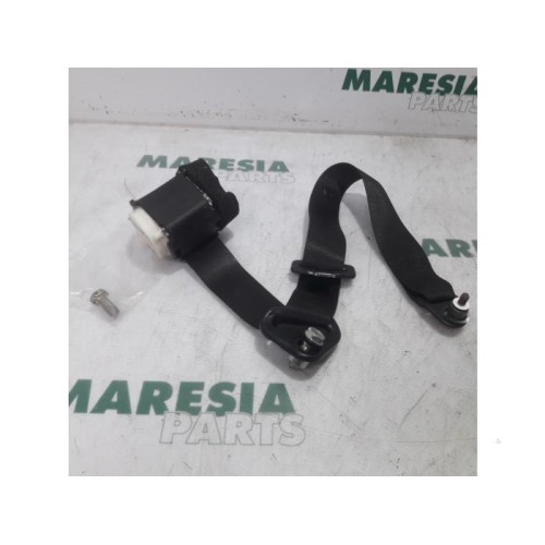Fiat - 500 - Rear seatbelt, right