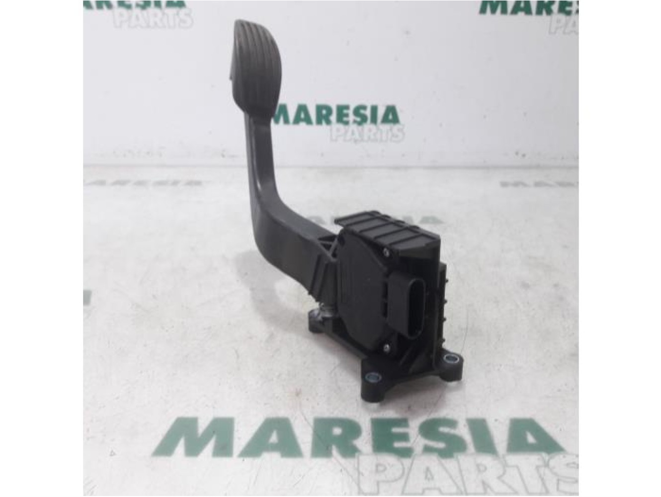 Fiat - 500 - Throttle pedal position sensor