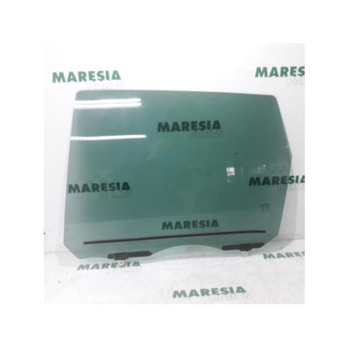 Renault - Megane Scenic - Rear door window 4-door, left