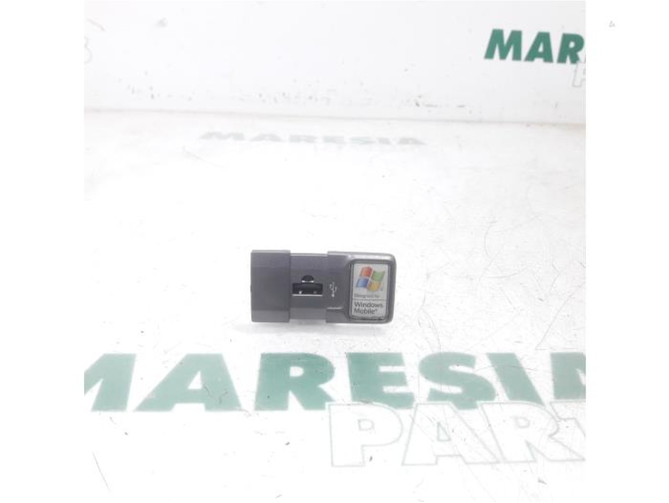 Lancia - Delta - AUX/USB aansluiting