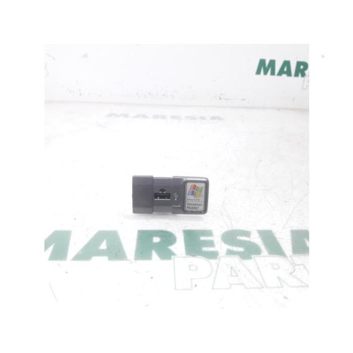 Lancia - Delta - AUX / USB connection