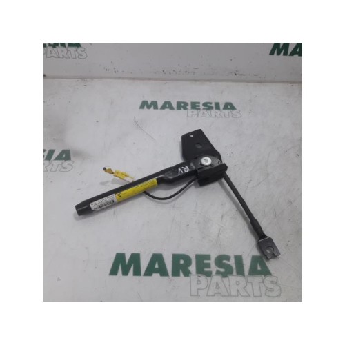 Lancia - Delta - Seatbelt tensioner, right