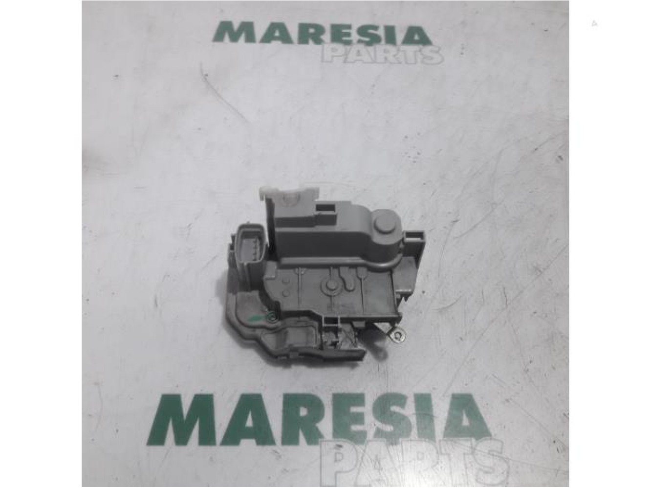 Lancia - Delta - Front door lock mechanism 4-door, right