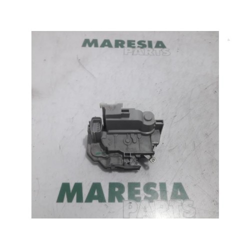 Lancia - Delta - Front door lock mechanism 4-door, right