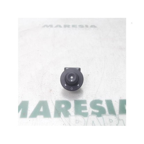 Peugeot - Partner - Mirror switch