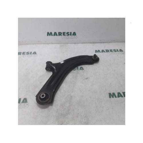 Renault - Clio - Front lower wishbone, right