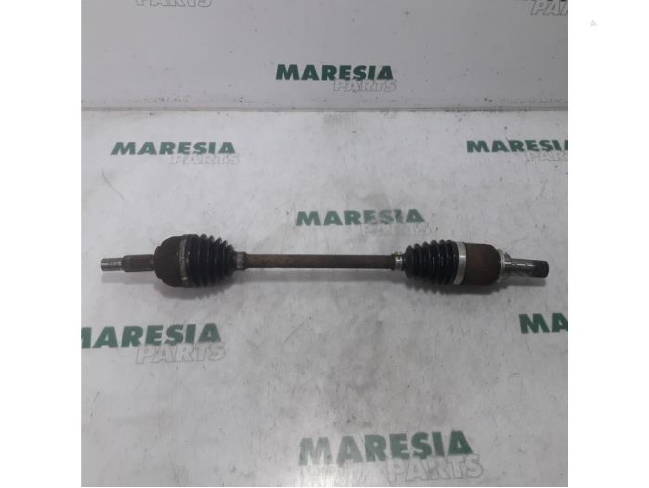 Renault - Clio - Front drive shaft, left