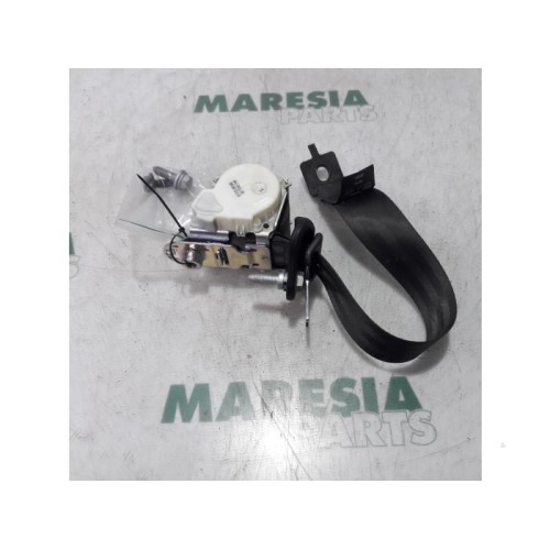 Renault - Clio - Sicherheitsgurt links hinten