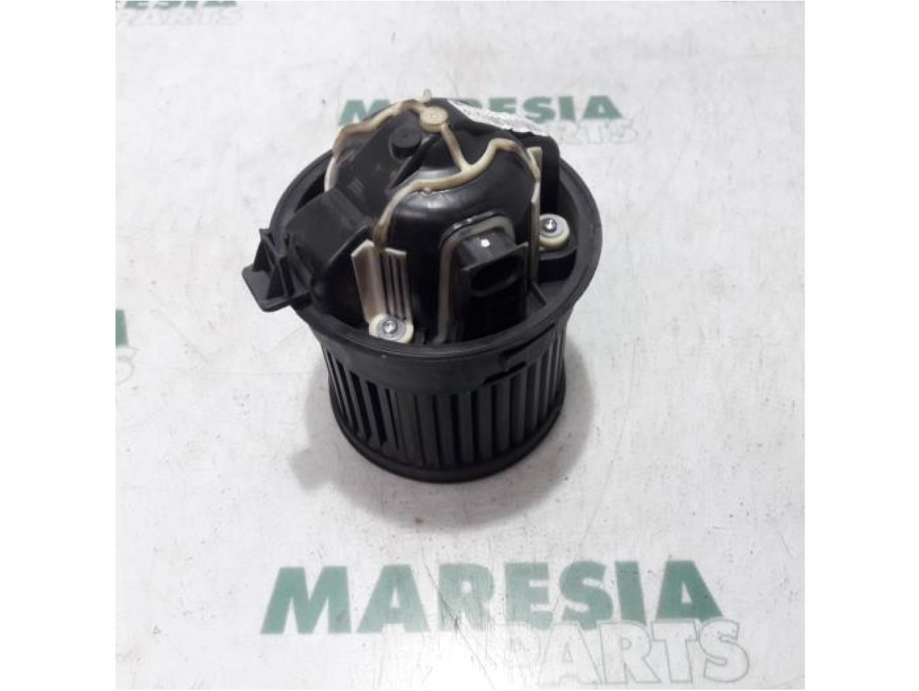 Citroen - C3 Picasso - Heating and ventilation fan motor