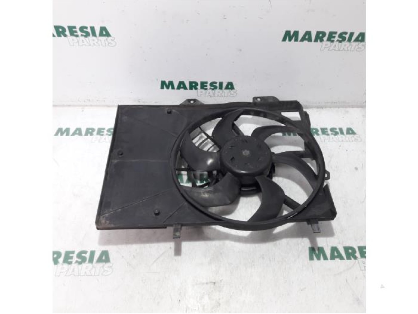 Citroen - C3 Picasso - Fan motor