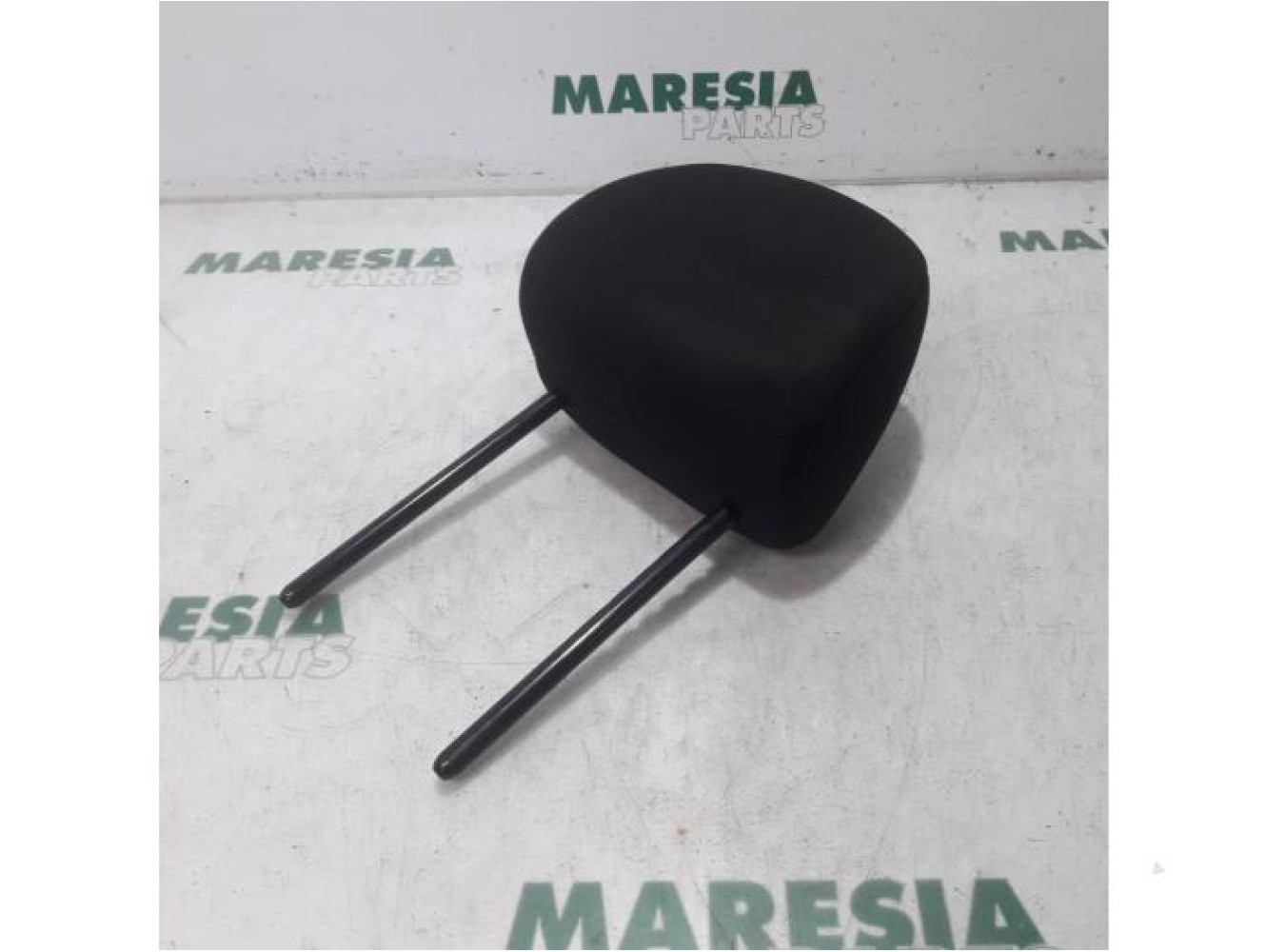 Citroen - C3 Picasso - Headrest