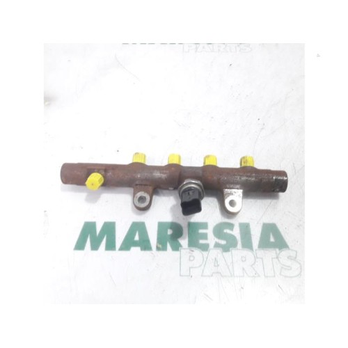 Renault - Megane Scenic - Fuel injector nozzle