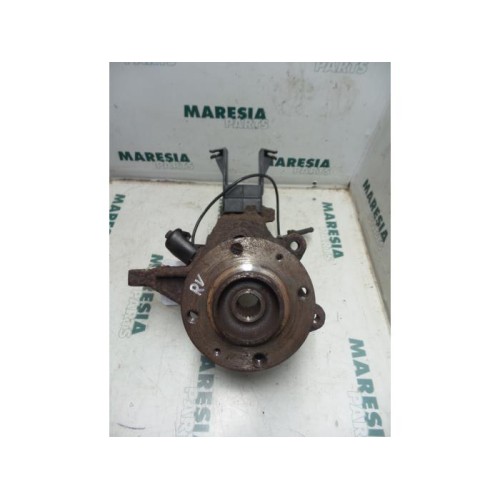 Peugeot - 206 - Knuckle, front right