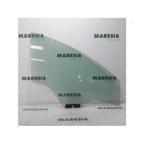 Lancia - Delta - Door window 4-door, front right