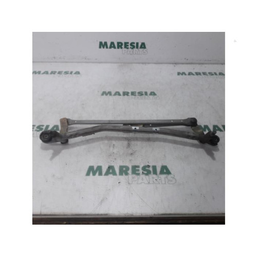 Citroen - Pluriel - Wiper mechanism
