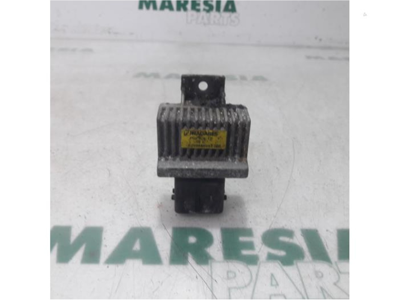 Renault - Espace - Glow plug relay