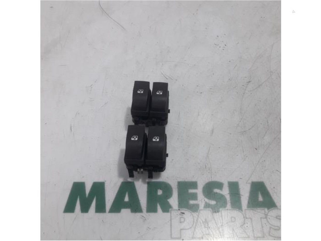 Renault - Espace - Multi-functional window switch