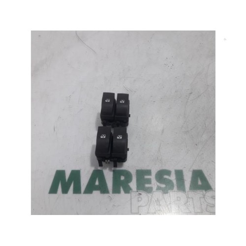Renault - Espace - Multi-functional window switch