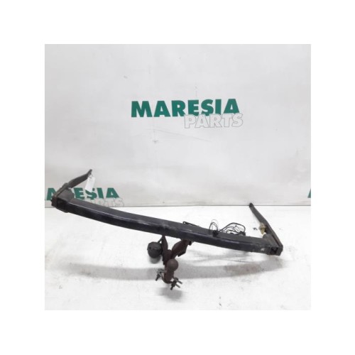 Renault - Megane Scenic - Towbar