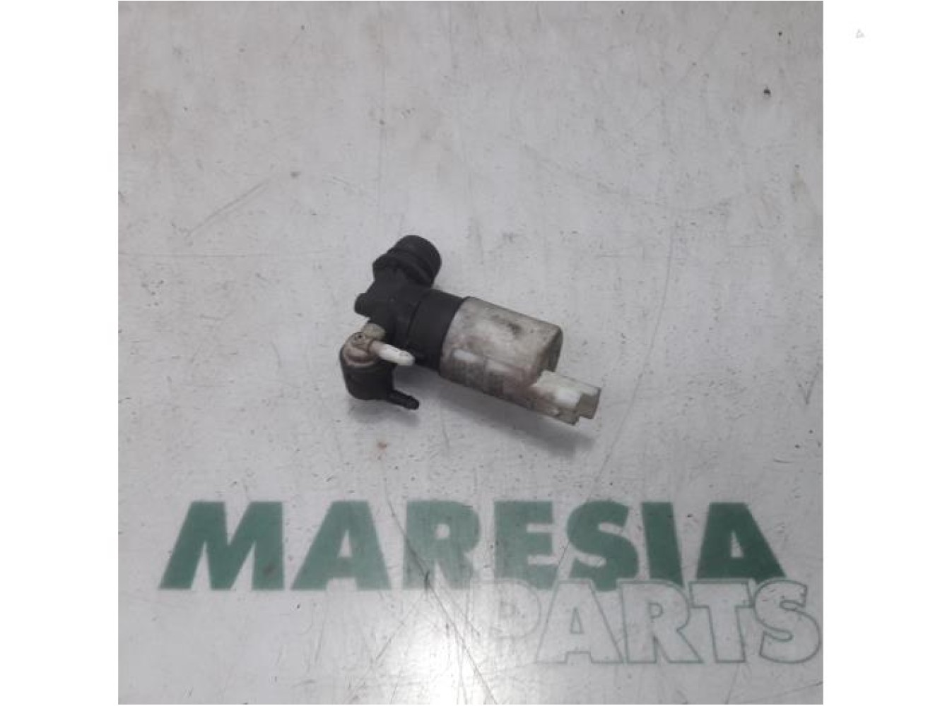 Renault - Megane Scenic - Windscreen washer pump