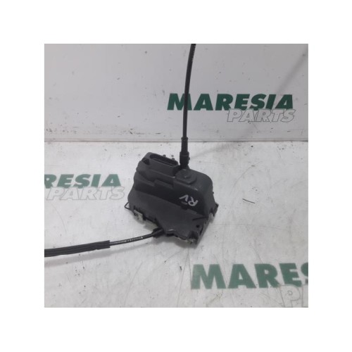 Renault - Megane Scenic - Front door lock mechanism 4-door, right
