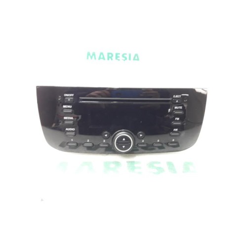 Fiat - Punto - Radio CD player