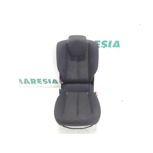 Renault - Megane Scenic - Rear seat
