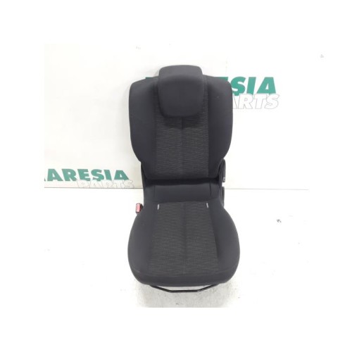 Renault - Megane Scenic - Rear seat