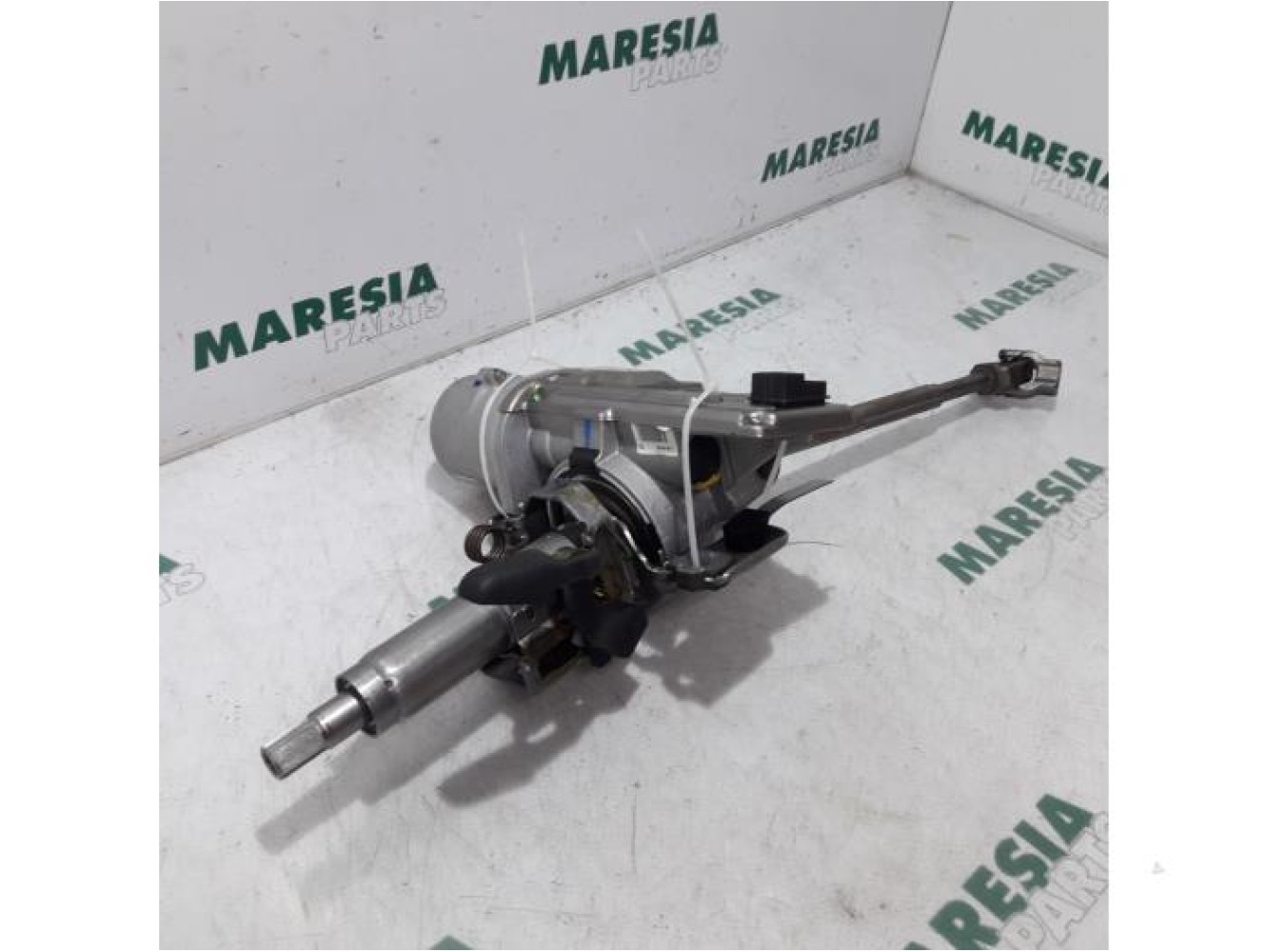 Fiat - Punto - Steering column housing