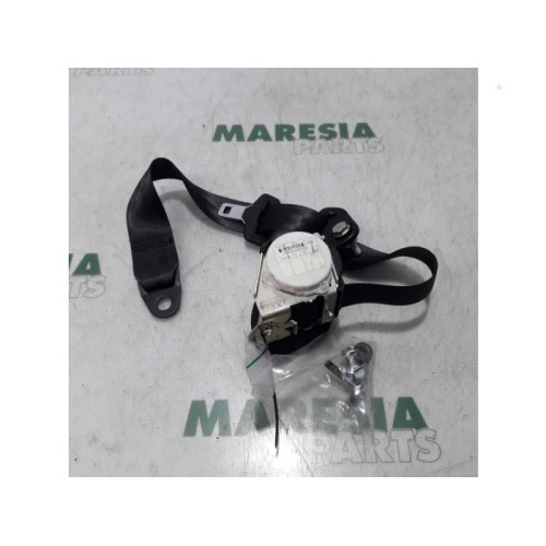 Fiat - 500 - Rear seatbelt, right