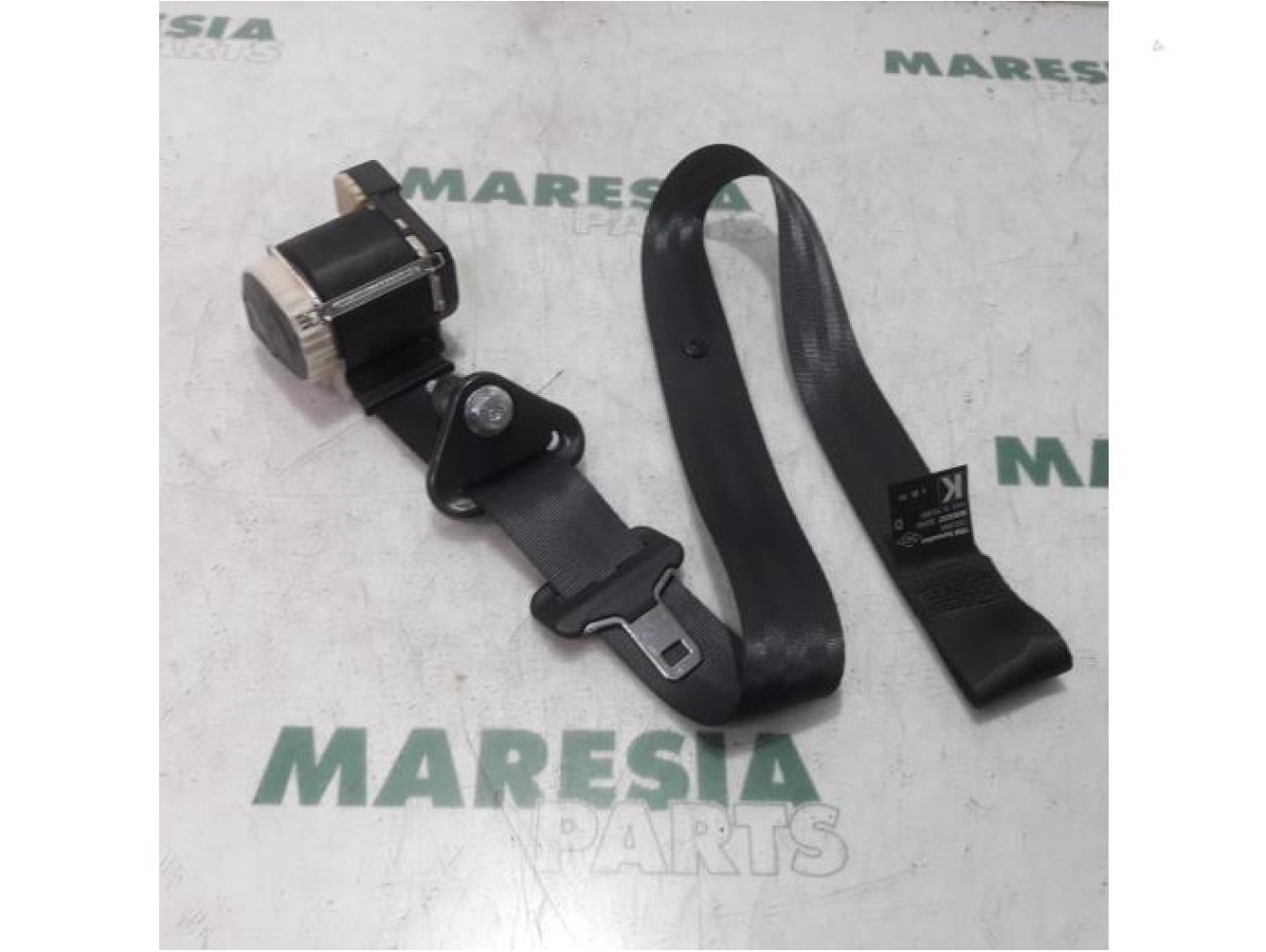 Renault - Twingo - Front seatbelt, right