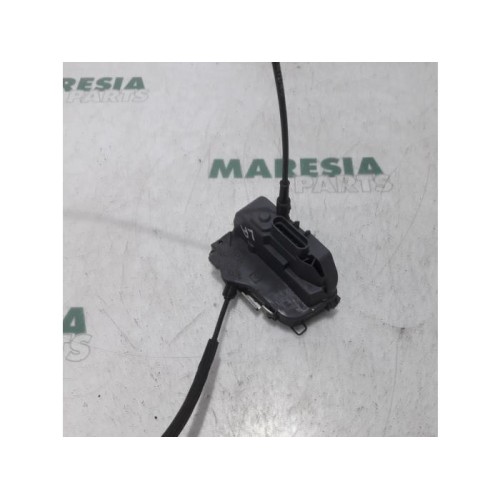 Renault - Megane Scenic - Rear door lock mechanism 4-door, left