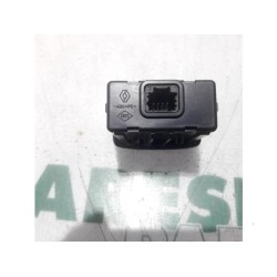 Renault - Kangoo - AUX/USB aansluiting