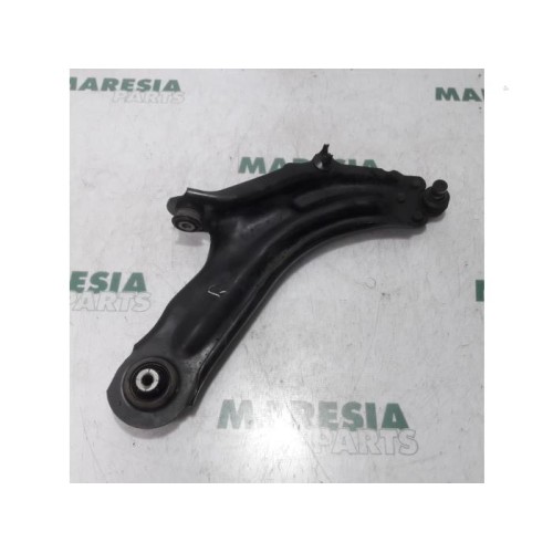 Renault - Kangoo - Front lower wishbone, right