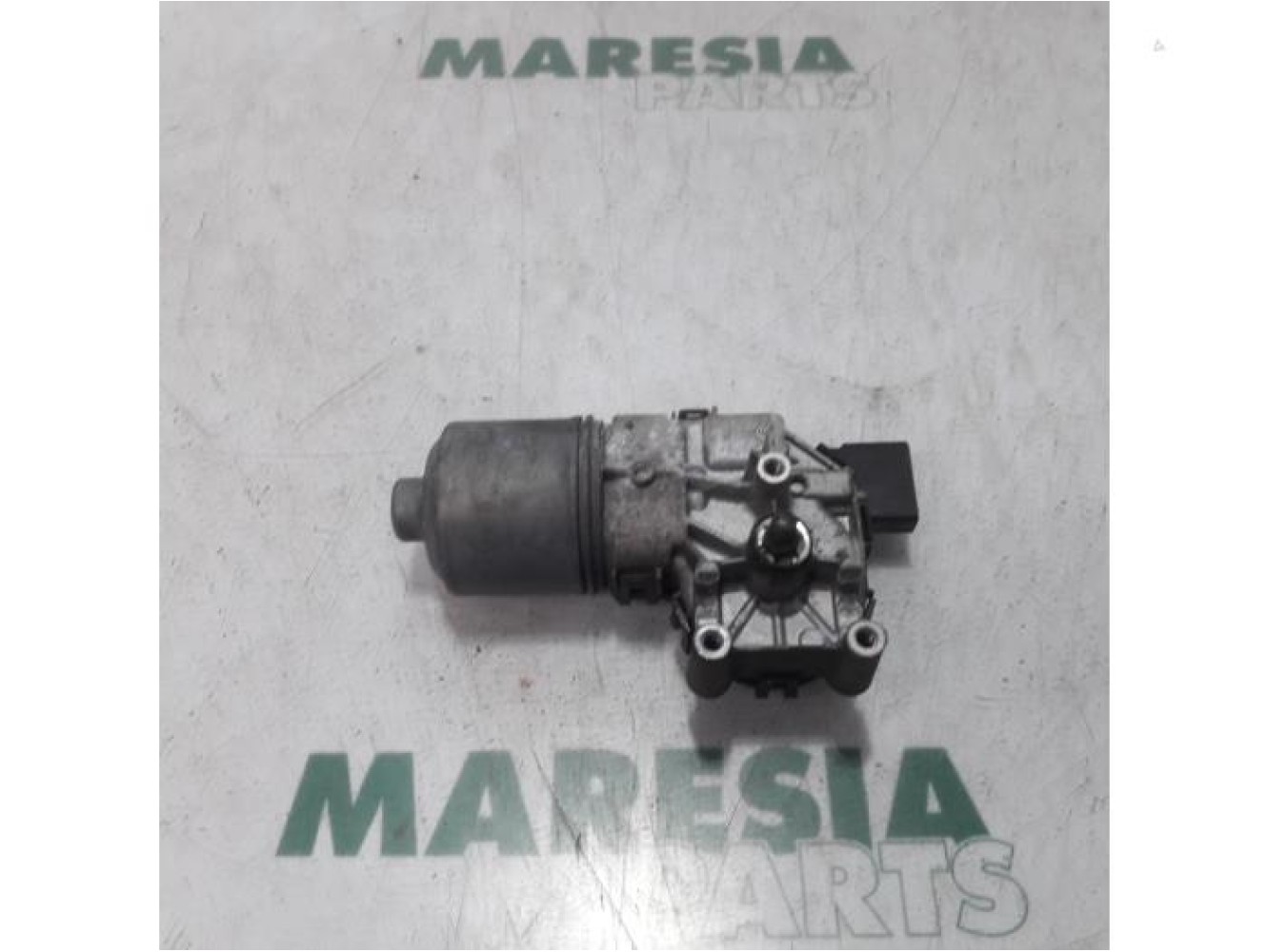 Alfa Romeo - GT - Front wiper motor