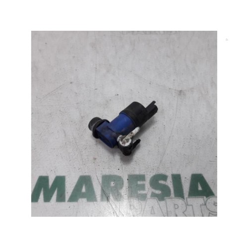 Renault - Twingo - Windscreen washer pump