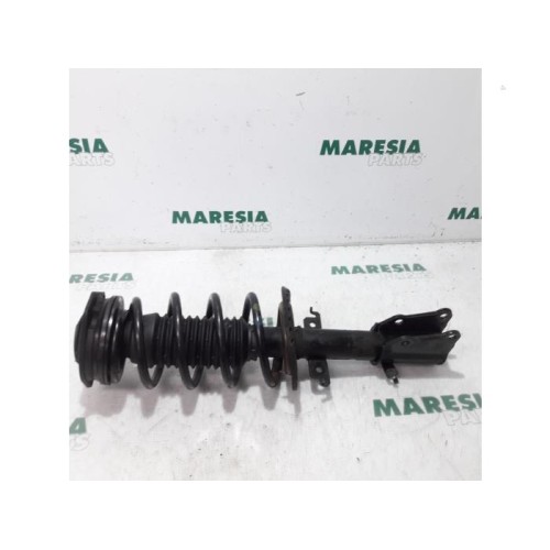 Renault - Kangoo - Front shock absorber rod, right