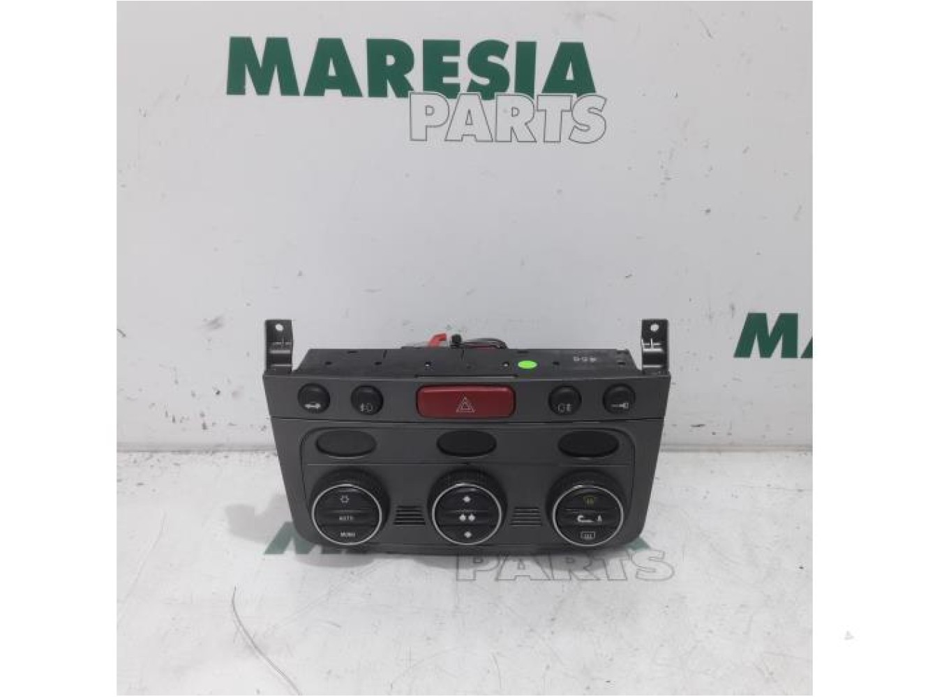 Alfa Romeo - GT - Heater control panel