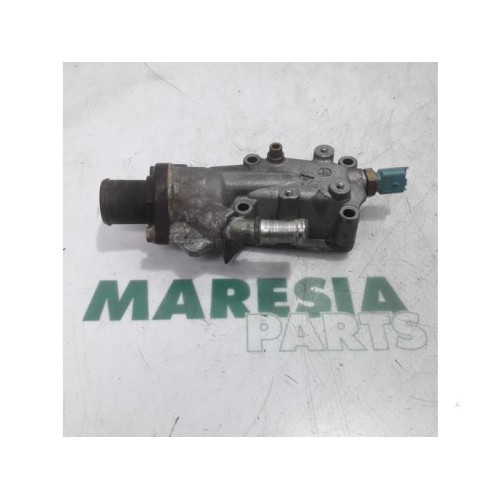 Peugeot - 206 - Thermostat housing
