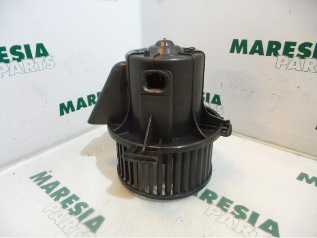 Peugeot - 307 - Heating and ventilation fan motor