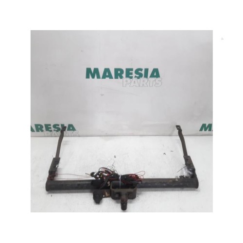 Renault - Trafic - Towbar