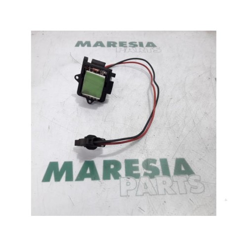 Renault - Trafic - Heater resistor