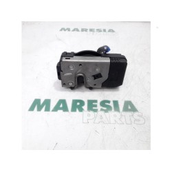 Renault - Trafic - Minibus/van rear door lock mechanism