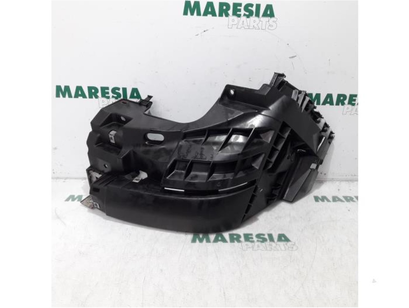 Renault - Trafic - Front bumper frame