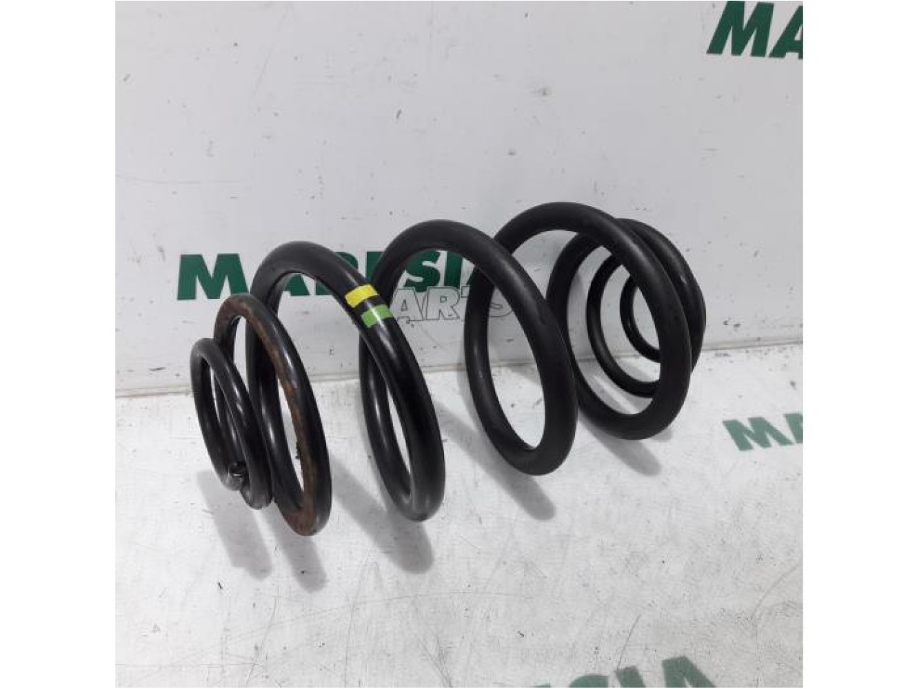 Renault - Trafic - Rear coil spring