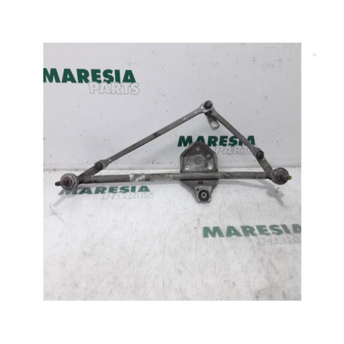 Renault - Trafic - Wiper mechanism